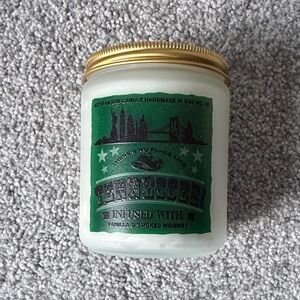 Tennessee Vanilla & Smoked Whiskey Scented Candle - Green